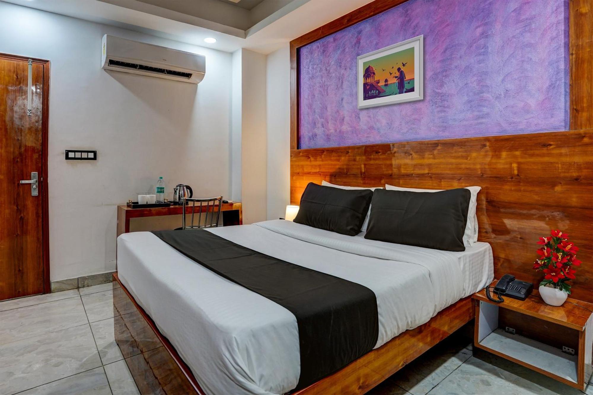 Hotel Hight Krone A Family Hotel Near Igi Airport Delhi Nueva Delhi Exterior foto
